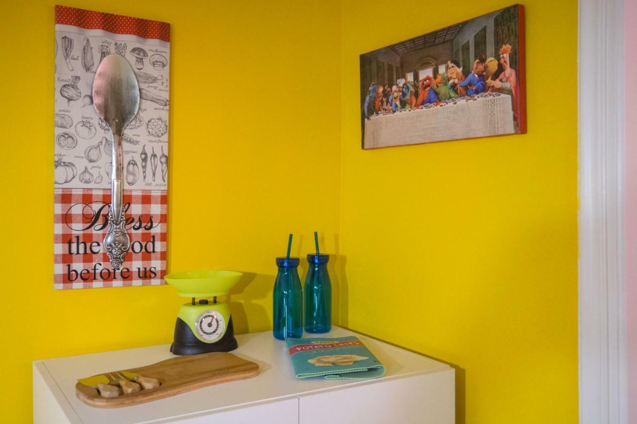 "Casa De Colores", Next To The Metro Αθήνα Εξωτερικό φωτογραφία