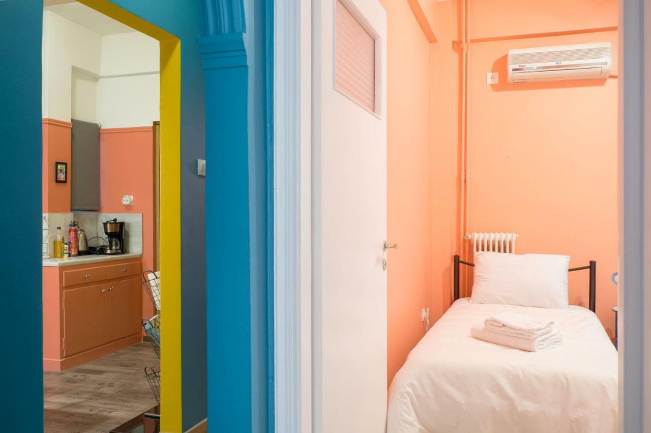 "Casa De Colores", Next To The Metro Αθήνα Εξωτερικό φωτογραφία